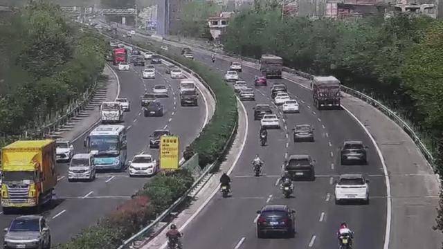 时速304km/h—西安公安交警侦破摩托车高速公路追逐竞驶危险驾驶案