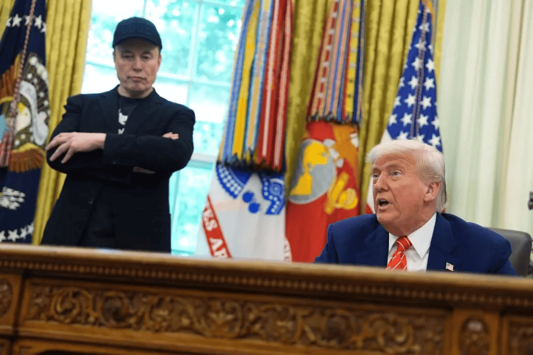 马斯克暂停组党，称力挺一人参选美国总统！