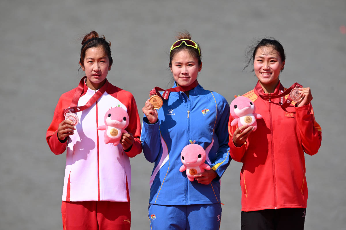 图集|十五运赛艇女子单人双桨决赛,鲁诗雨获银牌