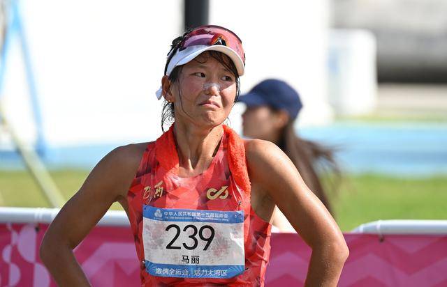 全运会丨女子20公里竞走决赛：杨家玉率先冲线
